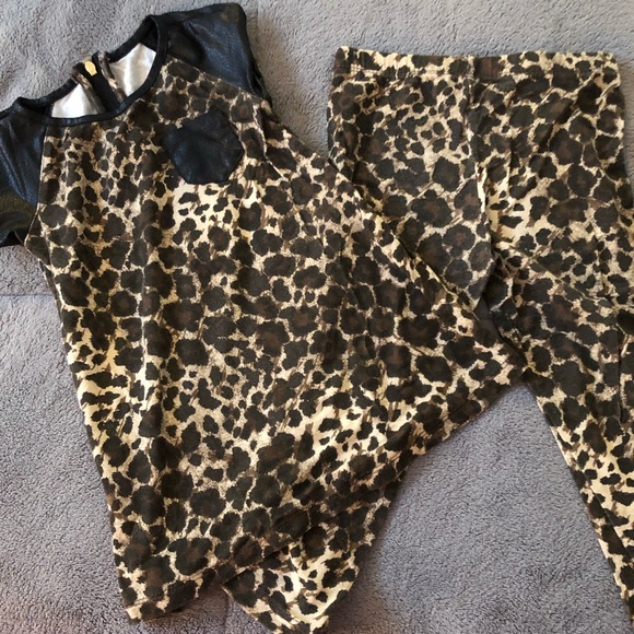 Other - Girls 12m Leopard Outfit! Barely worn and adorable